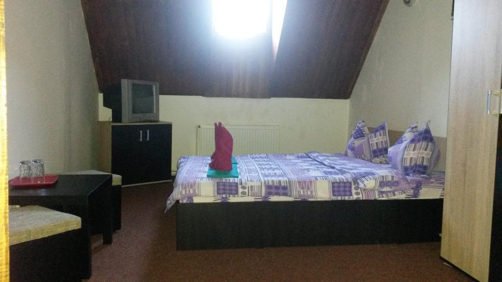 Hotel Casa Frasin Buşteni Zimmer foto